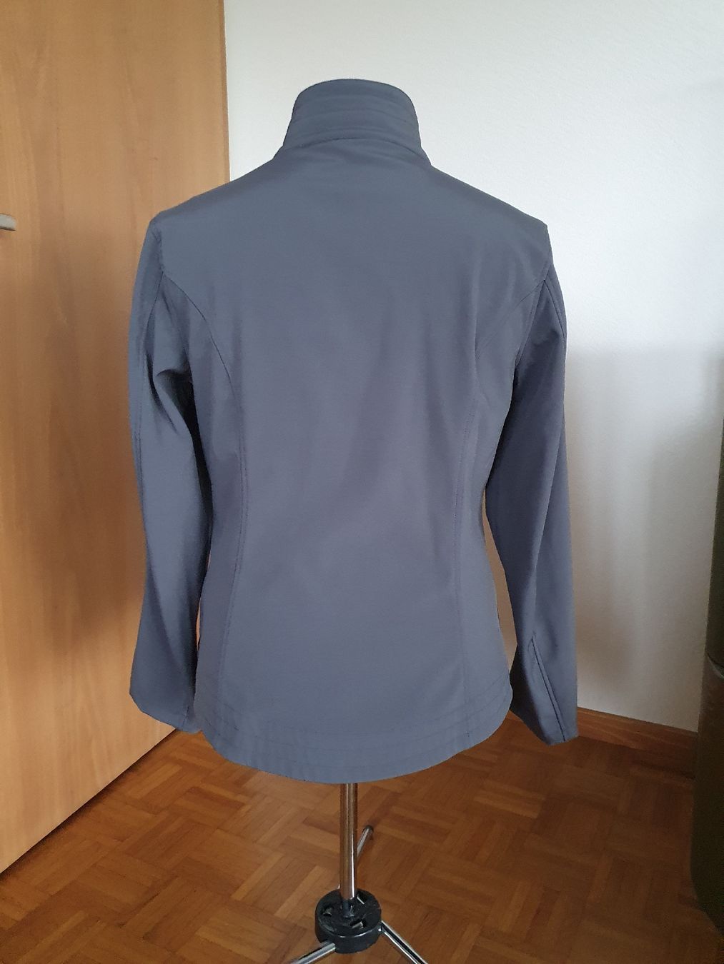 Giacche: Softshelljacke (Crane), grau, Gr. 42 – Nuovo (secondo la descrizione) da Seuzach venduto da man_w2dj 1