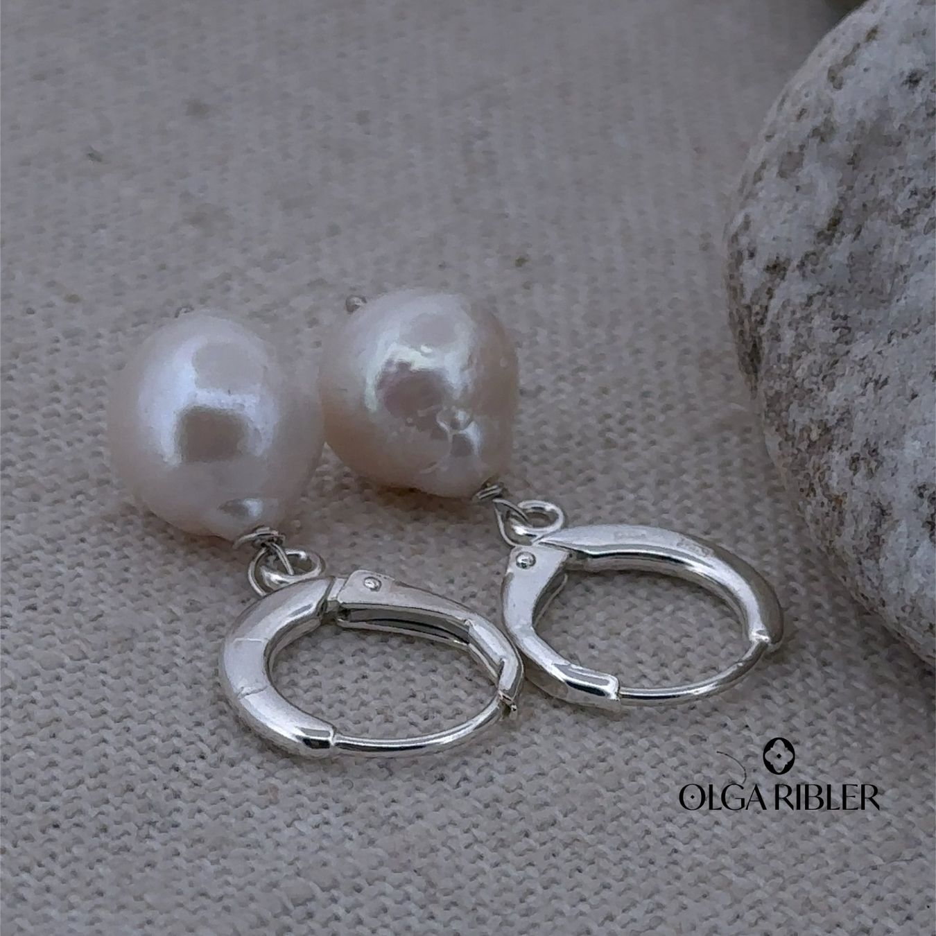 Olga Ribler Orecchini pendenti & Orecchini a lobo: Sterling Silber 925 Creolen mit Süsswasser Perlen – Nuovo (secondo la descrizione) da Luzern venduto da Schmuckoutlet 3