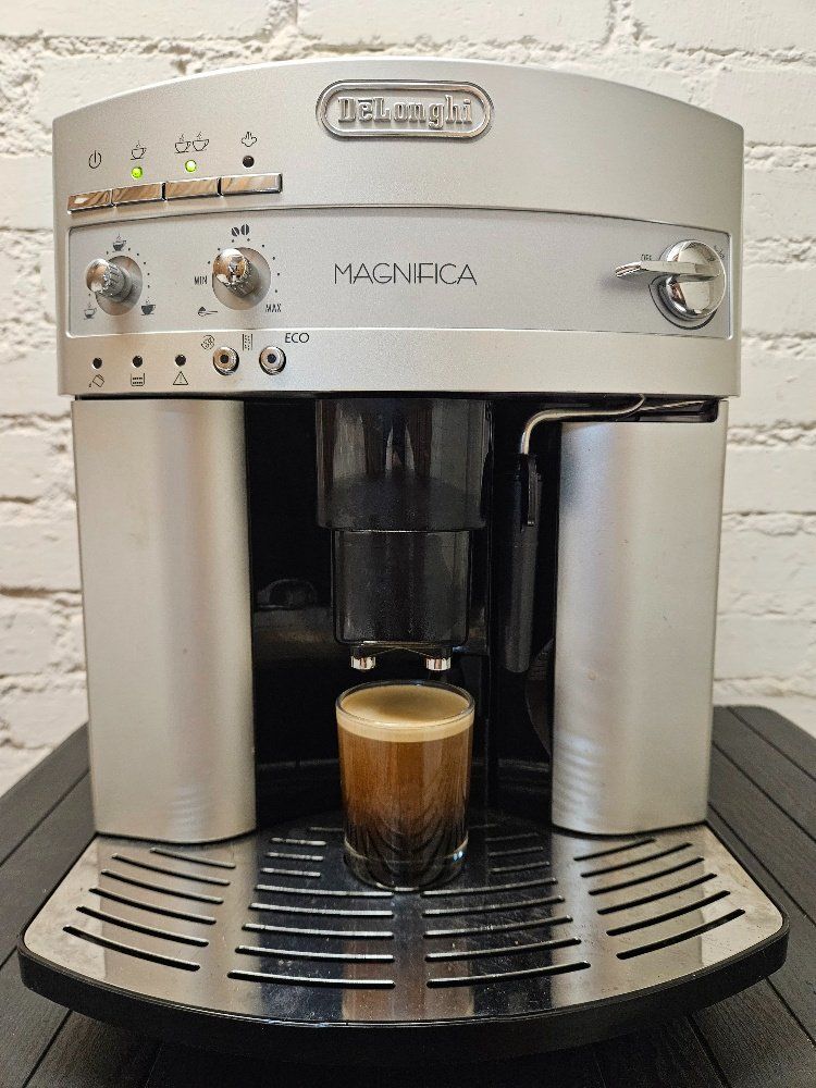 De'Longhi Macchine per caffè & Macchine per espresso: DeLonghi Magnifica – Usato da Zürich venduto da mimi_zh 8