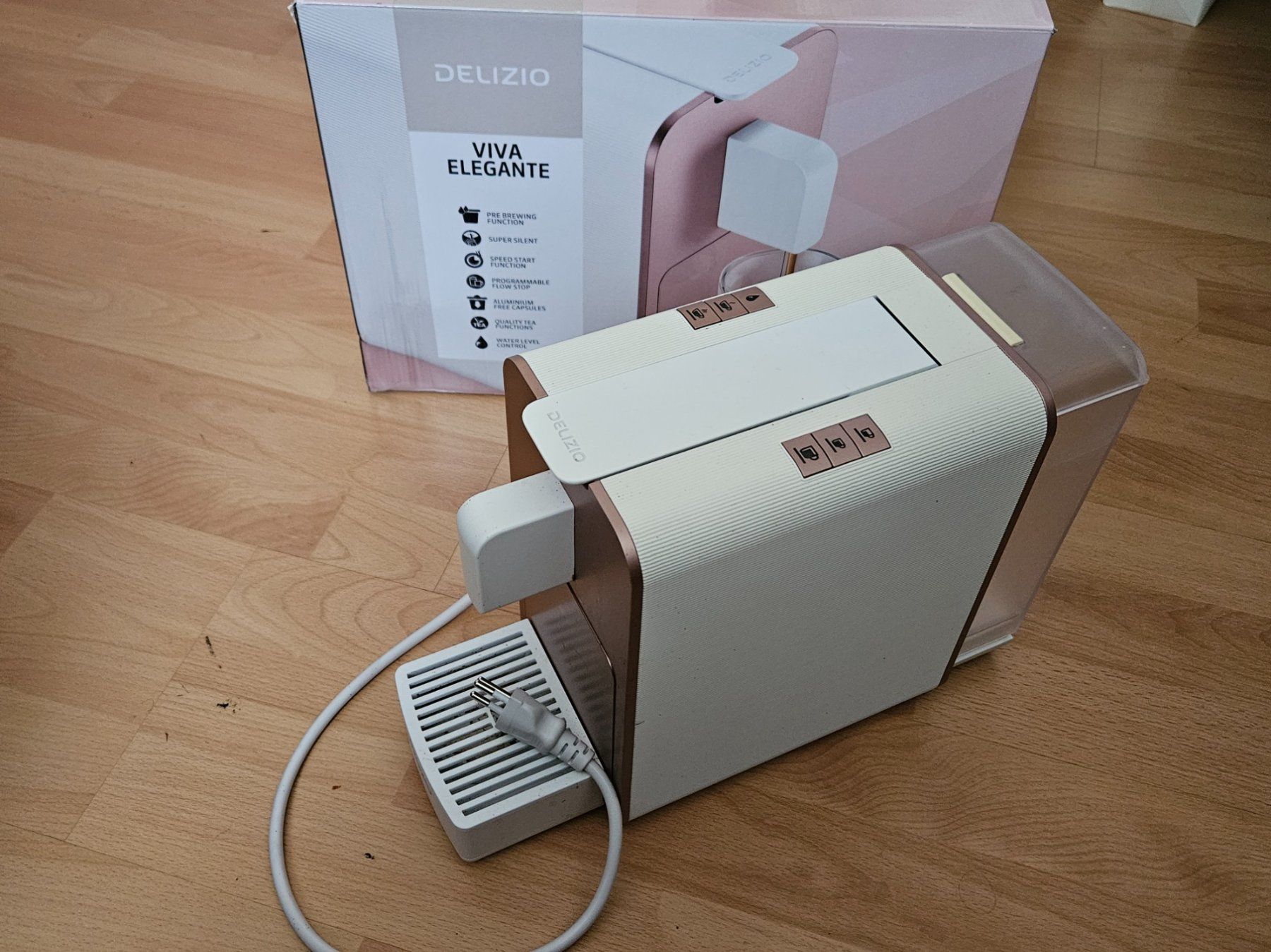 Delizio Macchine per caffè & Macchine per espresso: DELIZIO VIVA Elegante ROSE GOLD – Usato da Aesch BL venduto da Chrutli1 1