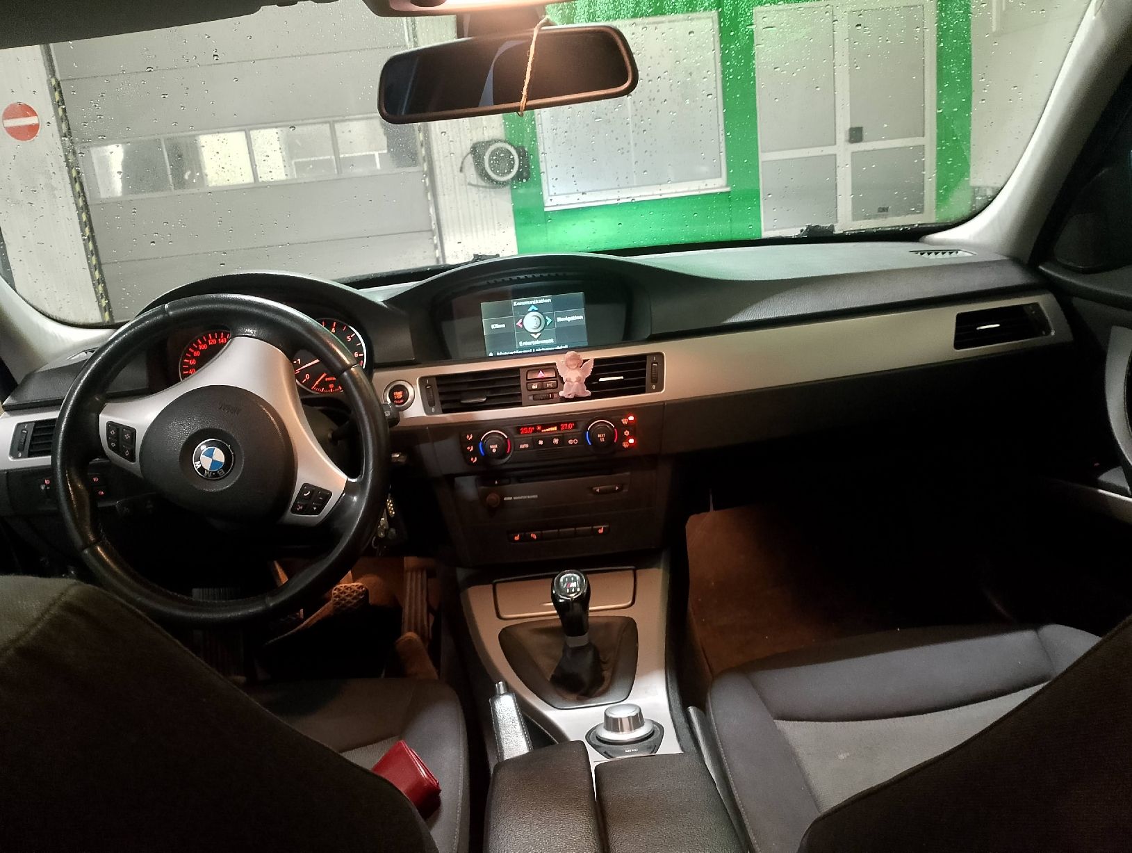 BMW Automobili: BMW E90 320i – Usato da Bachenbülach venduto da ber_5vgj 3