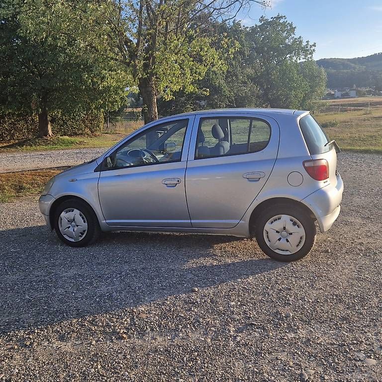 Autos: TOYOTA YARIS 1.0  – Gebraucht aus Thalheim AG von Vagabond-1966 1