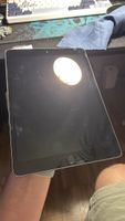iPad 8 128GB iCloud gesperrt