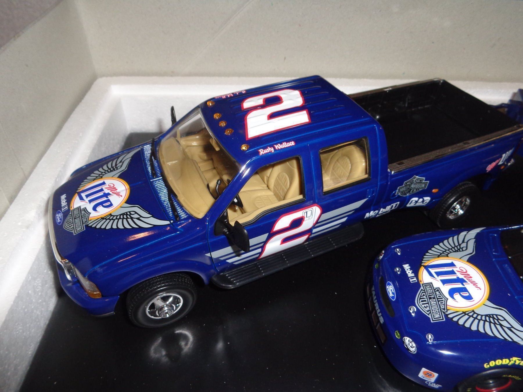 Modellini d'auto: NASCAR SET  FORD – Nuovo e nell'imballaggio originale da Balsthal venduto da bouteliee 1