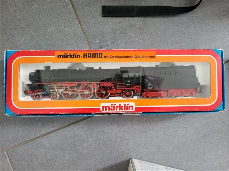 Märklin Modellini di ferrovie: Marklin Hamo Dampflok 012 081-6 – Usato da Hettiswil b. Hindelbank venduto da andrea066 2