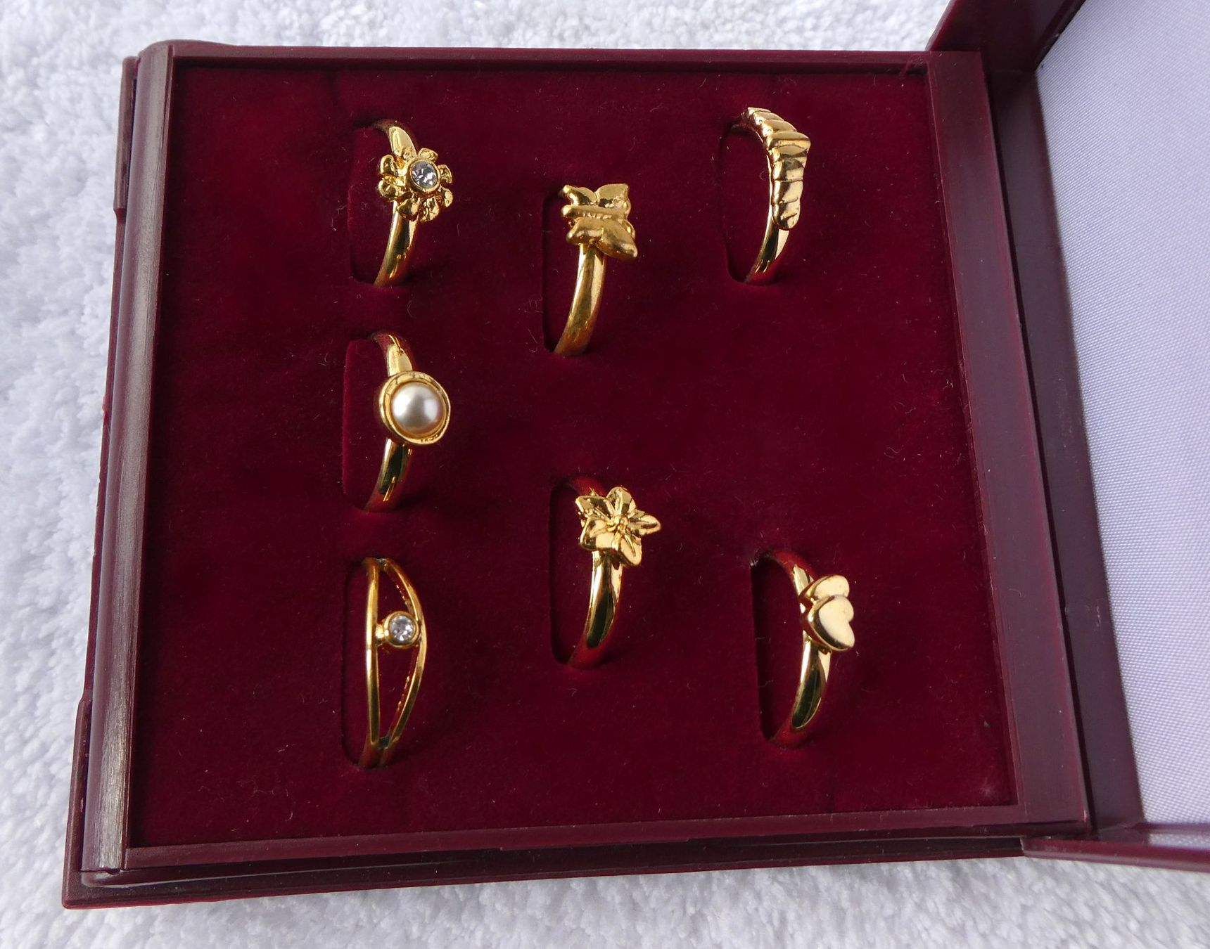 Ringe: 7ner Set Fingerringe mit Steinchen Perle Schmetterling Herz – Neu (gemäss Beschreibung) aus Frauenfeld von ZAZ12