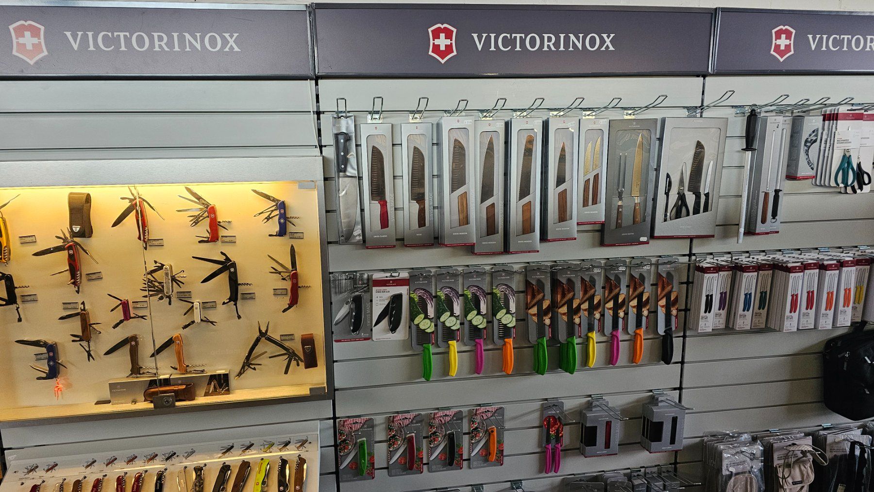 Victorinox Küchenmesser: Tranchier Messer Set von Victorinox – Neu und originalverpackt aus Koppigen von Bracher_Mail-House 2