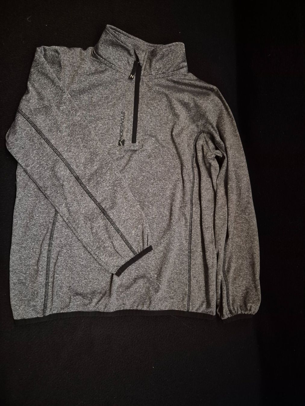 Pullover & Sweatshirts: 2er-Set Midlayer/Ski-Langarmshirt – Gebraucht aus Winterthur von Butzel 1