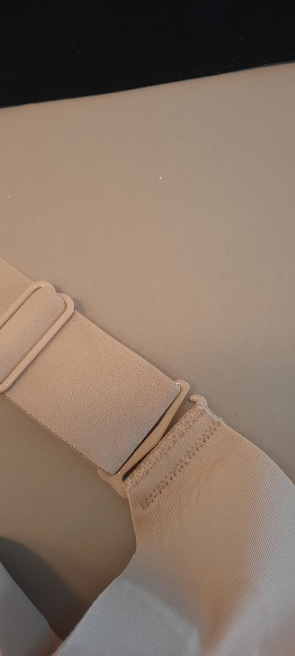 Altra biancheria intima: 2 Jelly BHs XL – Nuovo e nell'imballaggio originale da Kirchberg SG venduto da renali 3