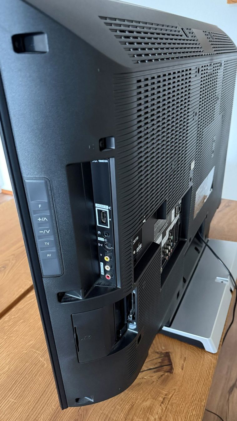 Panasonic Televisori: TV Panasonic – Usato da Ruswil venduto da hamagu 1