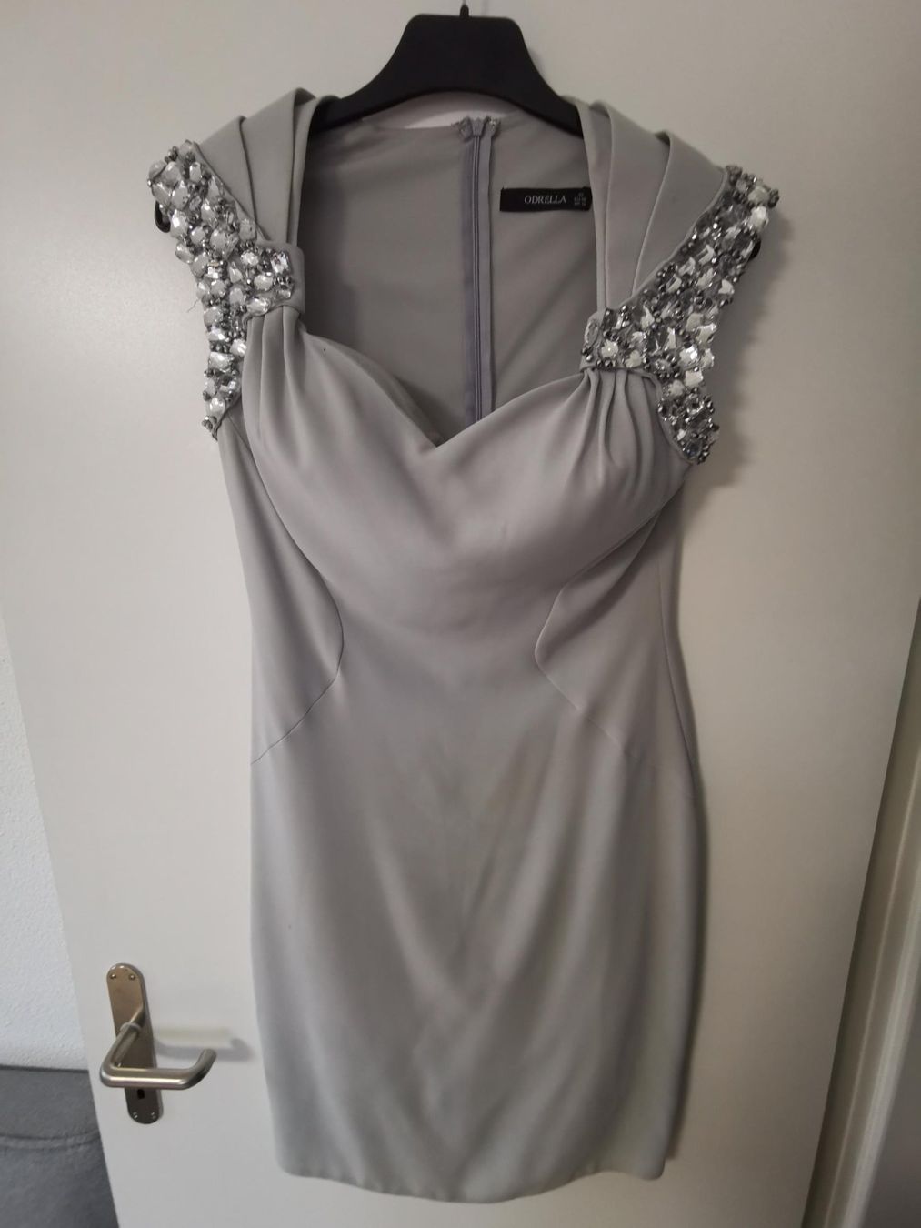 Kleider: Festkleid – Neu (gemäss Beschreibung) aus Oberbipp von Codgamer7