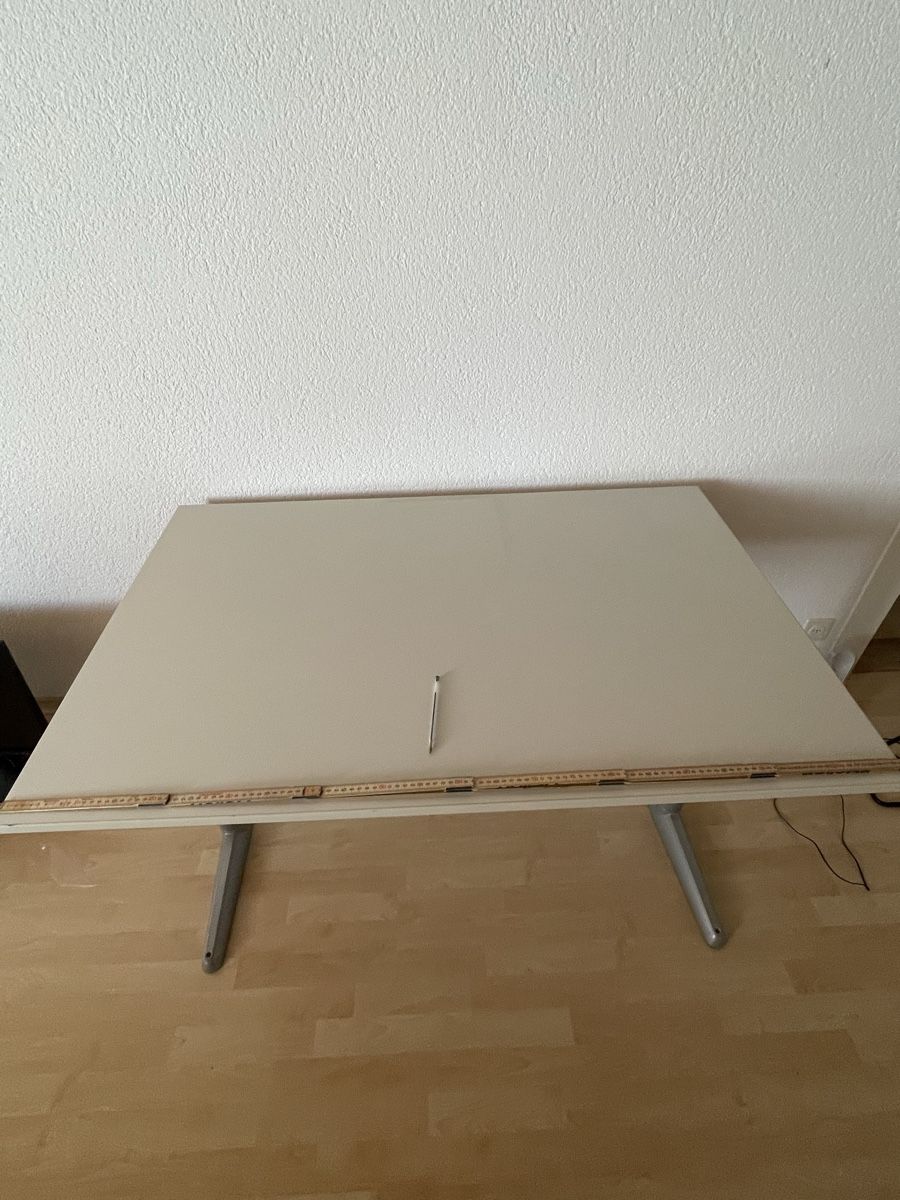 Schreibtische: Drawing Table height adjustable good condition – Gebraucht aus Luterbach von rol_j76h 4