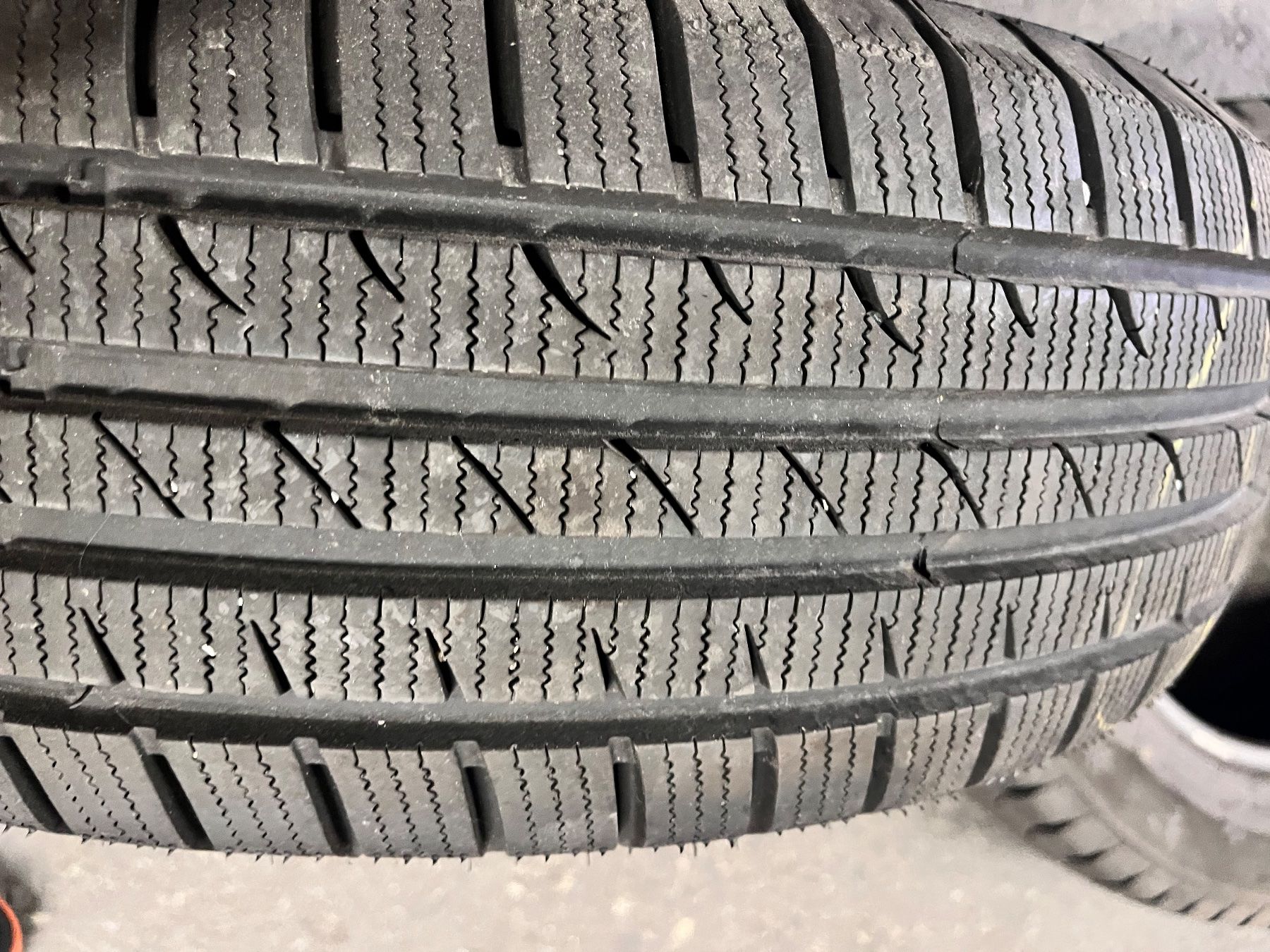 Altro in Scrittura & Disegno: Gomme invernali paio – Usato da Arbedo venduto da tyr_5lgf 1