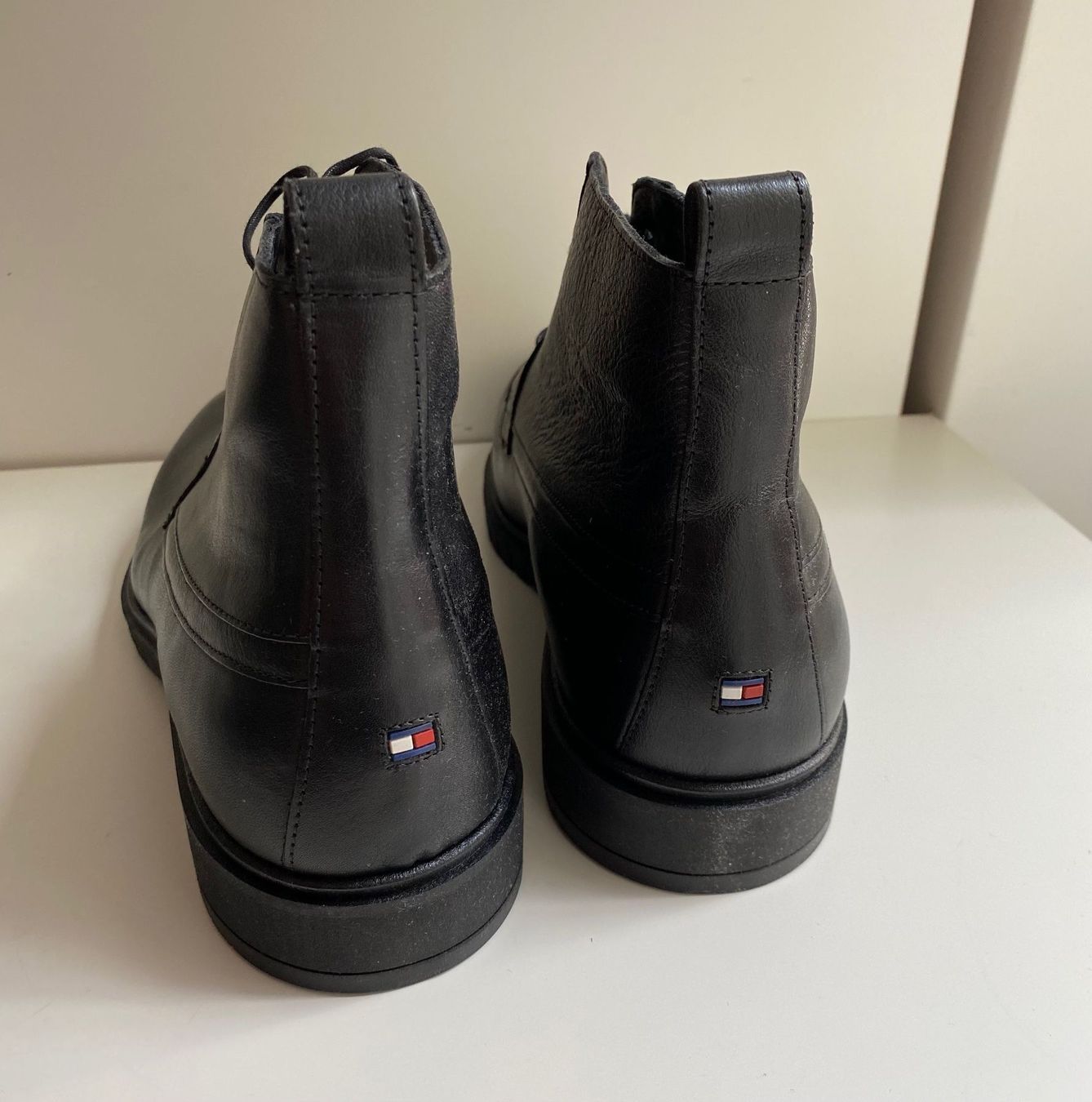Tommy Hilfiger Scarpe da uomo: TOMMY HILFIGER FLEXIBLE DRESSY BOOT, 45 – Nuovo e nell'imballaggio originale da Luzern venduto da falena01 5