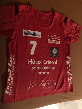 Sports jersey red number 7 (noch top)