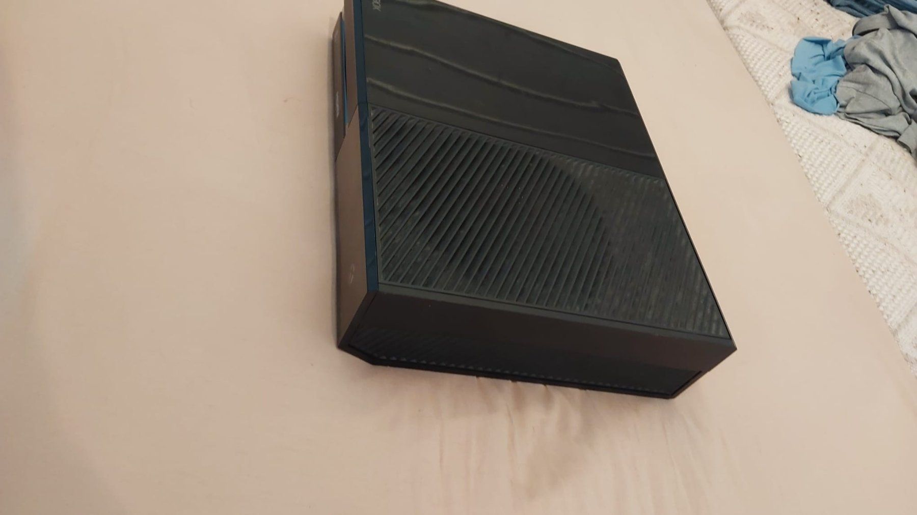 Microsoft Console: Xbox One – Usato da Henggart venduto da Jan073 1