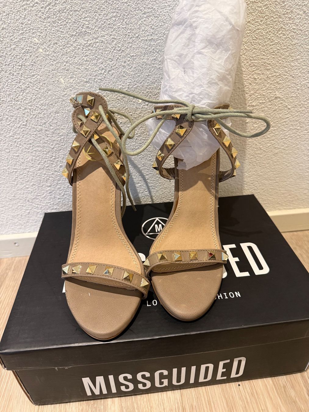 Scarpe da donna: Missguided High Heels – Usato da Weesen venduto da naz_m6gj