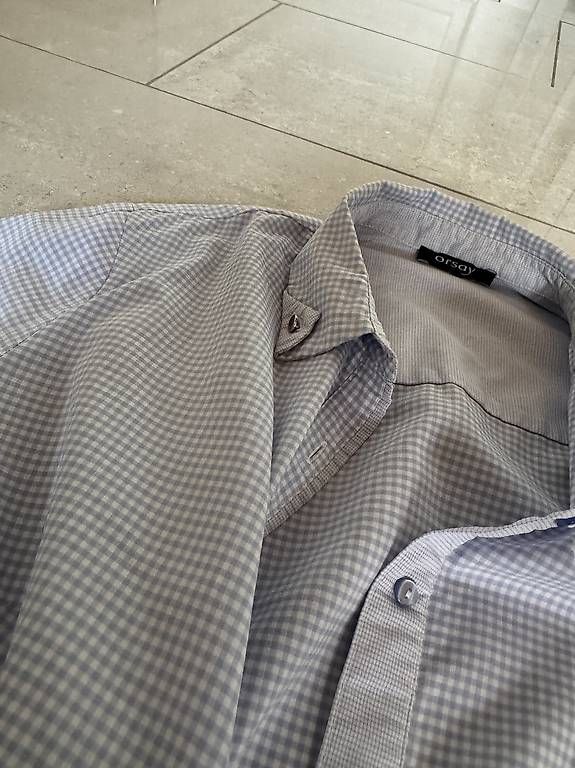 Blusen: Damenbluse – Gebraucht aus Schwarzenbach SG von Winston95 1