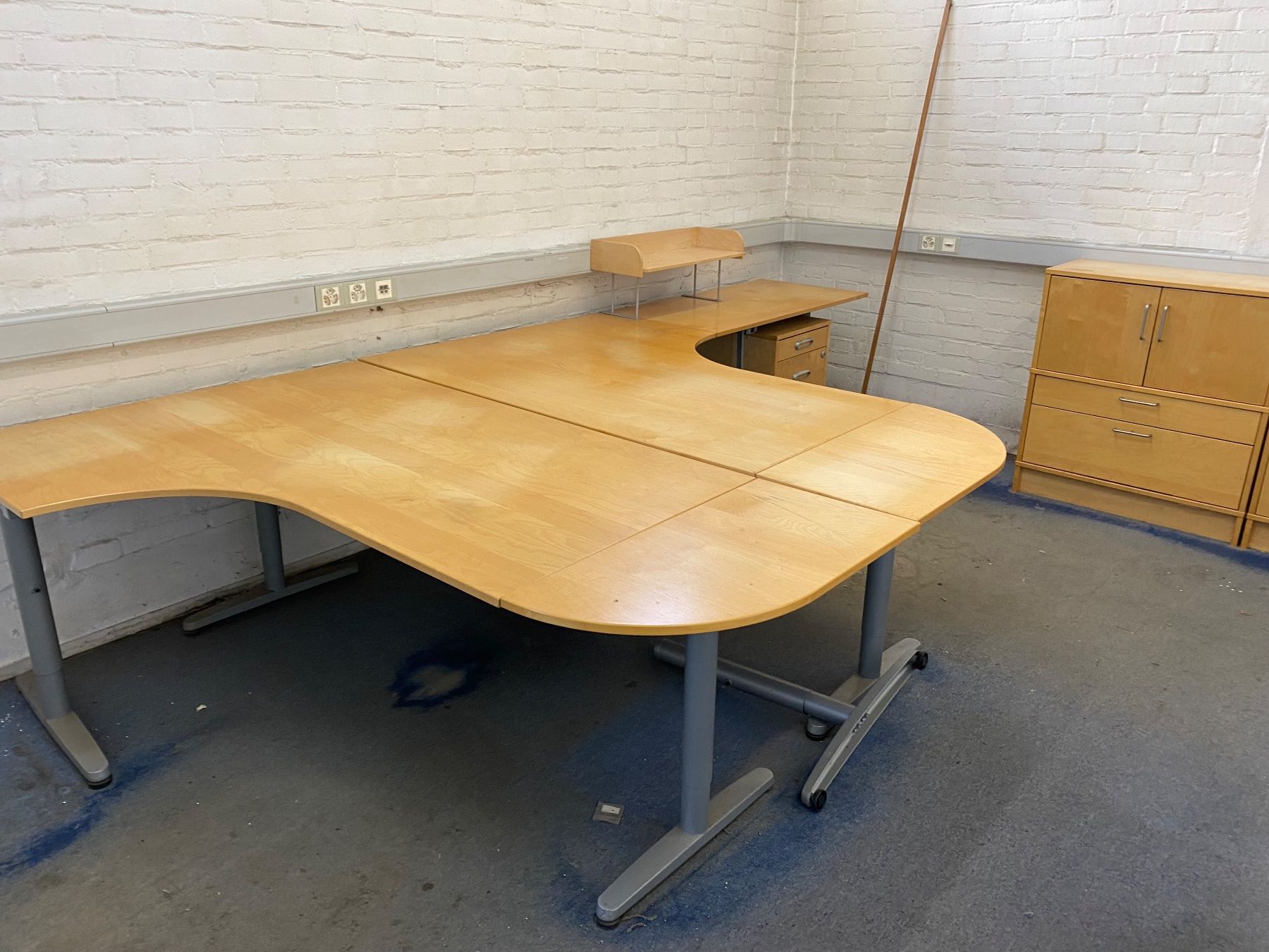 Tischset: Büromöbel zwei Arbeitsplätze – Gebraucht aus Döttingen von Alfi61 5