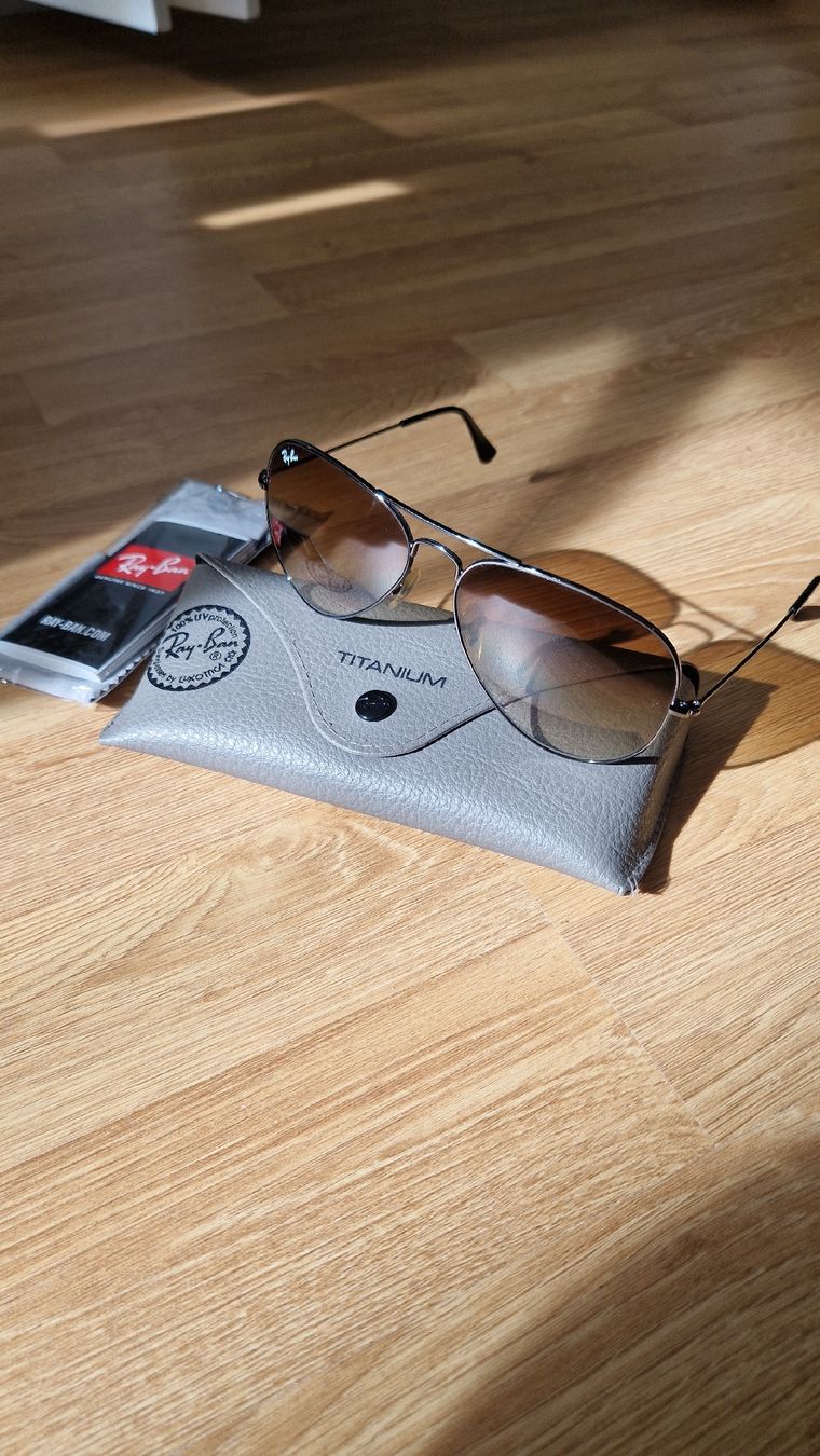 Ray-Ban Occhiali & Lenti: Original Ray Ban Titanium Aviator ungetragen – Nuovo (secondo la descrizione) da Meilen venduto da and_bf88 1