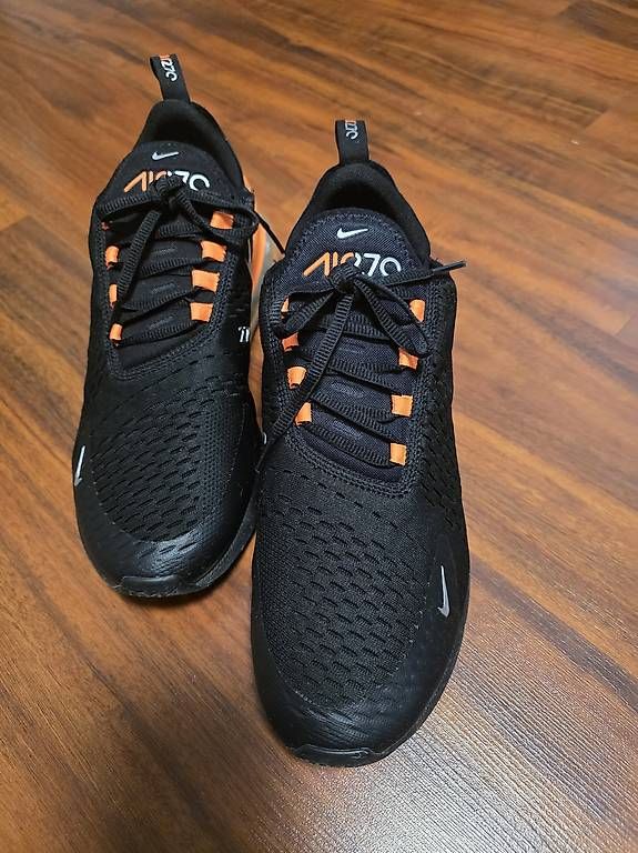 Chaussures hommes: Nike Air 270 grösse 45 – D'occasion à Flums par bue_6bjt 2