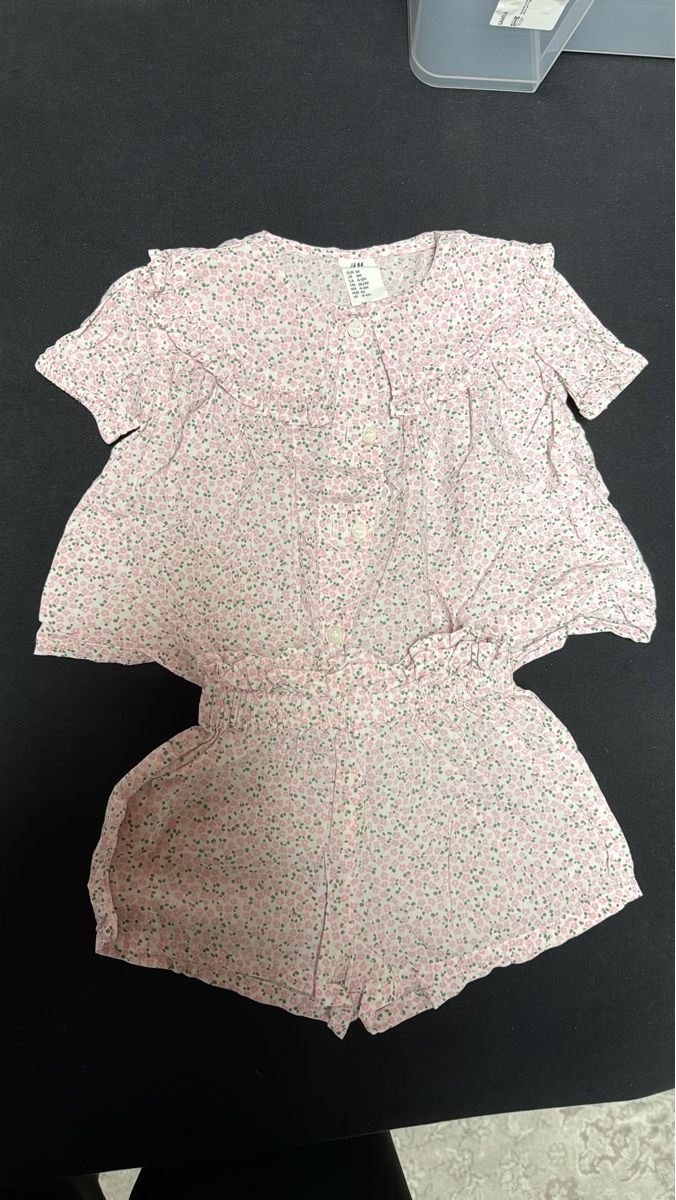 Ensembles coordonnés: Top mit Hose Gr.68 h&m – D'occasion à Bettwiesen par Maori6