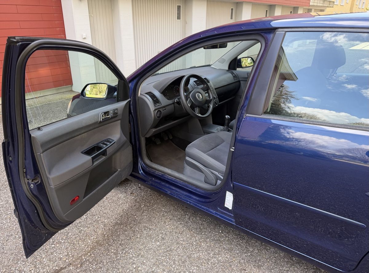 VW Automobili: VW Polo 1.4 Mit Wenig KM – Usato da Bazenheid venduto da zku_nsq6 5