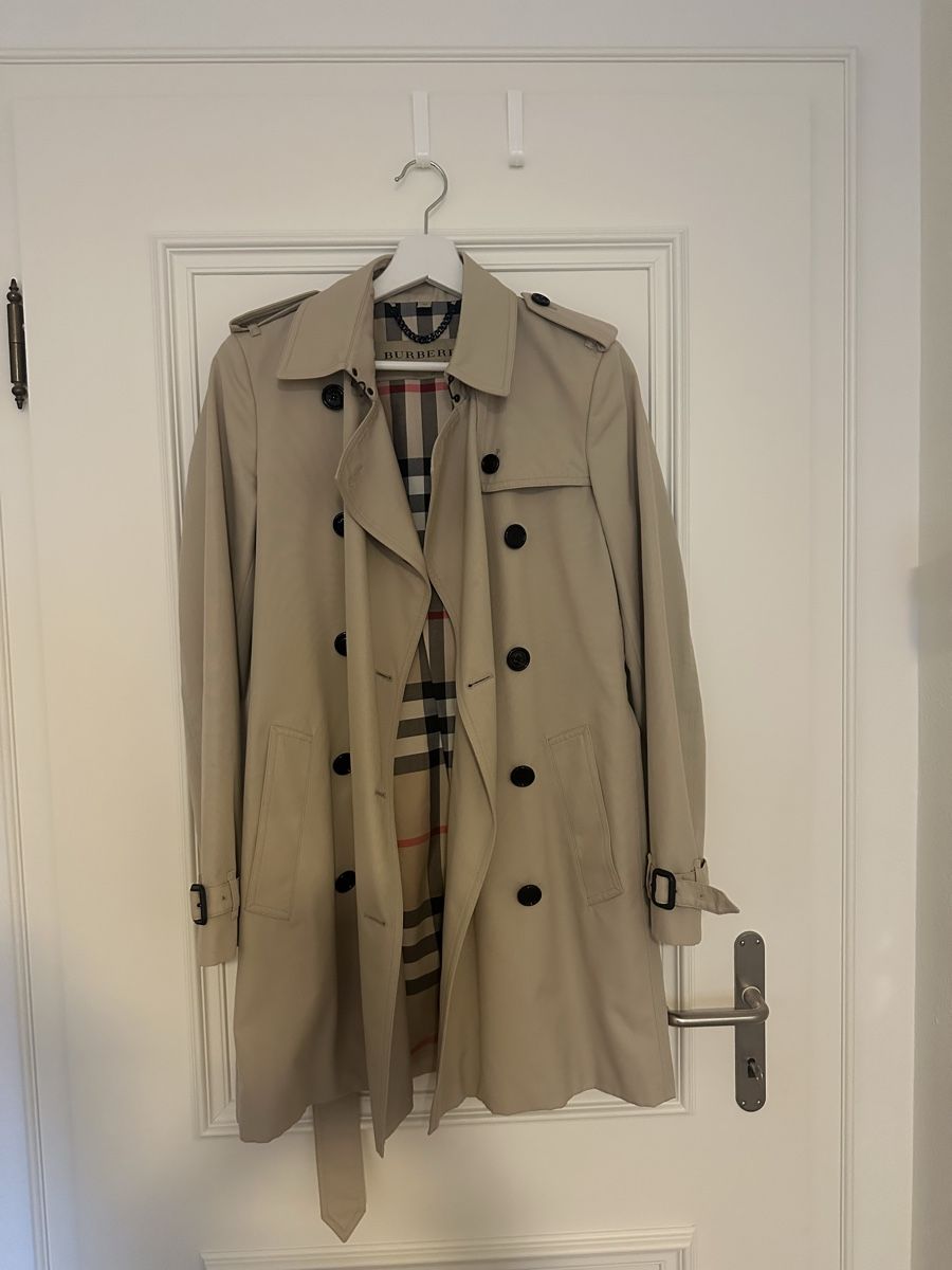 Burberry Giacche: Burberry Trenchcoat – Usato da Jona venduto da wir_gf2s
