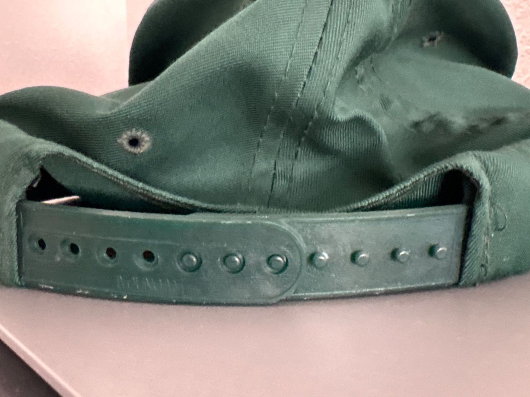 Autres vêtements & accessoires: Kappe Oakland A's The Cap One Size Fits All – D'occasion à Ibach par lisch3 4