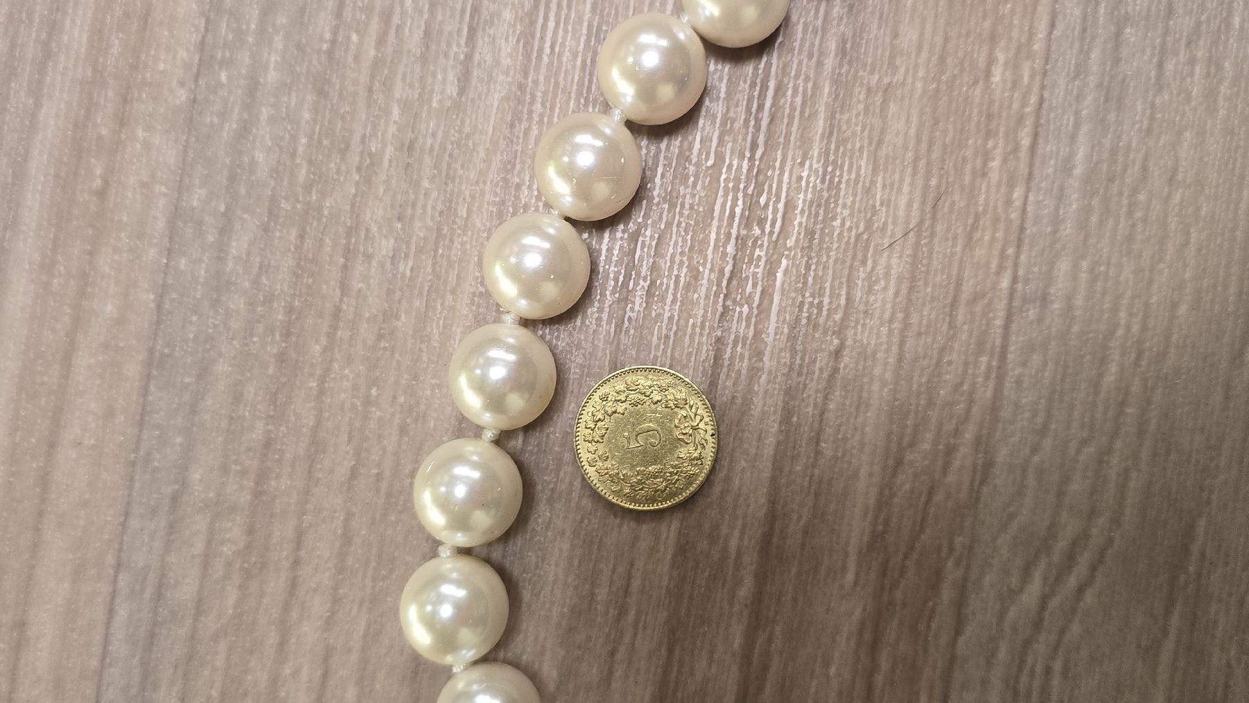 Perlen (unechte): Collier de perles élégant - fermoir argent 0.925 – Gebraucht aus Cressier NE von Oldwatch94 4