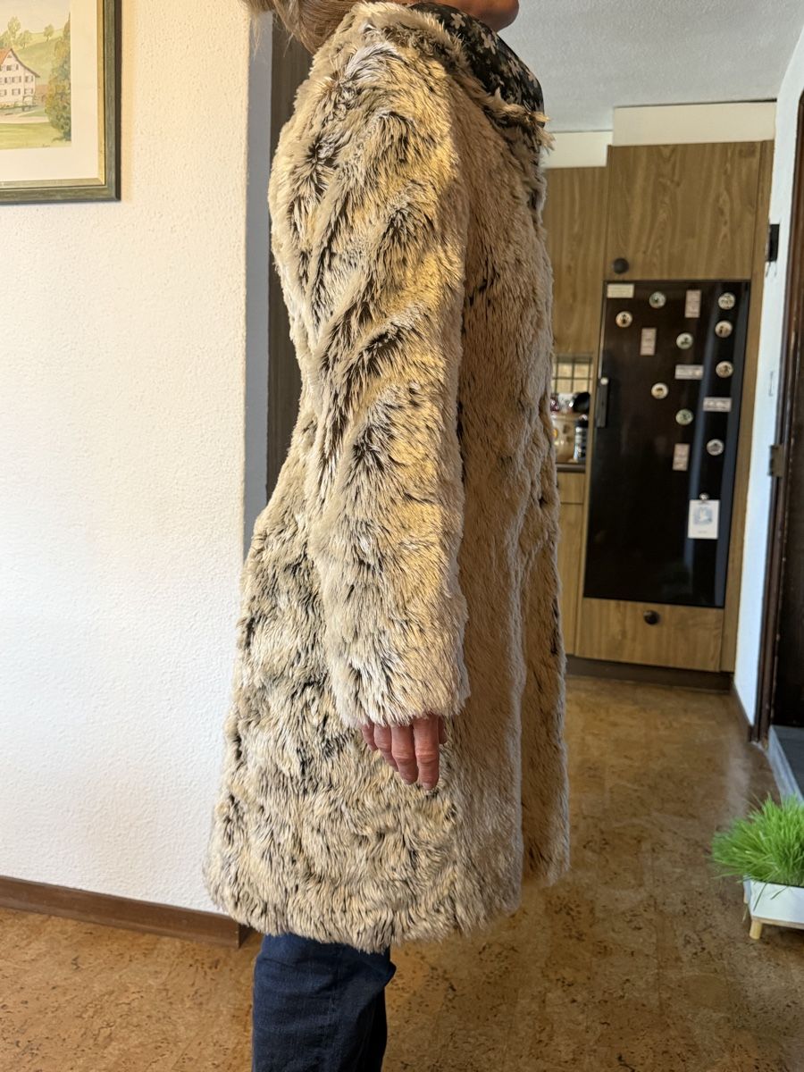 Cinque Cappotti: CINQUE Kunstfell Wintermantel! – Usato da Bergdietikon venduto da mel_2vyy 4