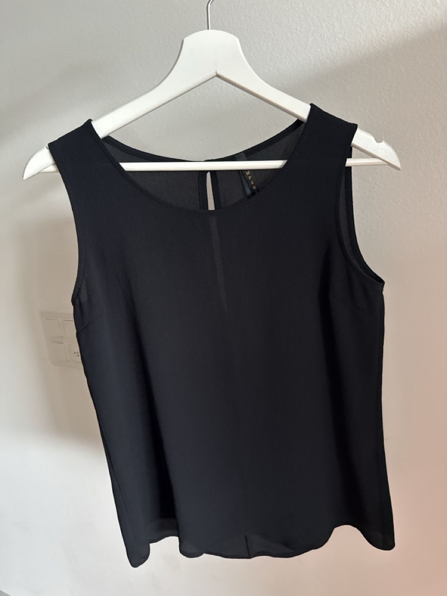 Tops: Black Tank Top, Sleeveless, Size Small - chic! – Neu (gemäss Beschreibung) aus Biel/Bienne von TanyaM02