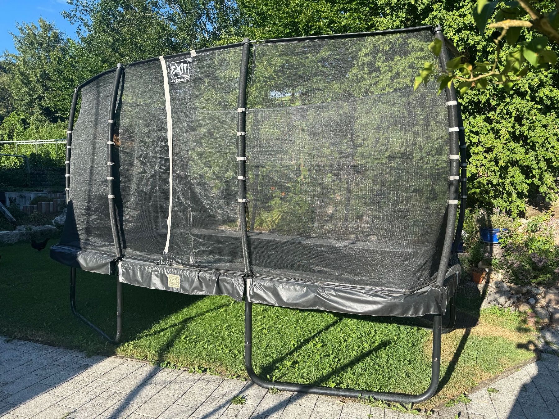Trampolines: EXIT Trampolin, Funktionsfähig & sicher, mit gebrauchspuren. – D'occasion à Langenbruck par ndeger
