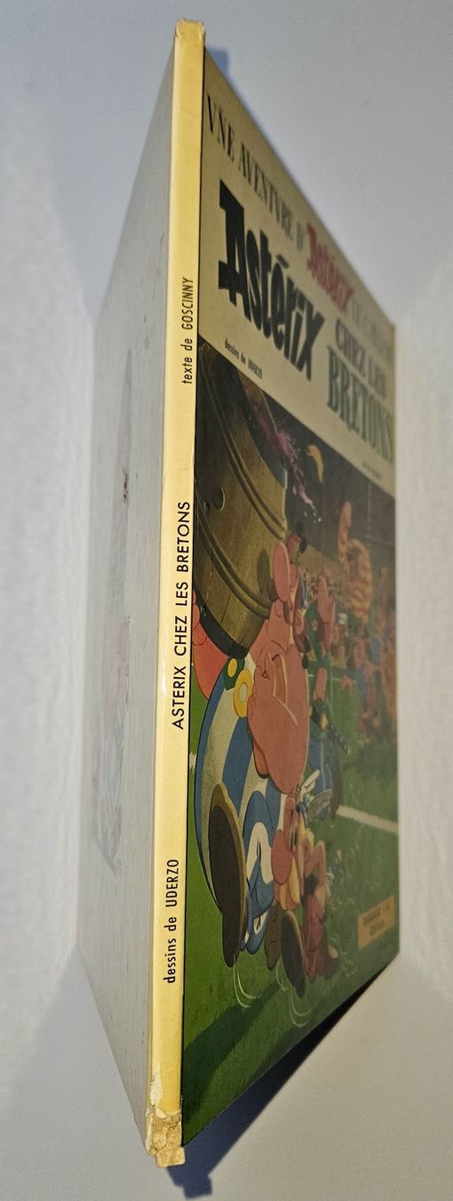 Fumetti: BD Astérix chez les Bretons  Edition juillet 1966 – Usato da Plan-les-Ouates venduto da gab_cgf6 2