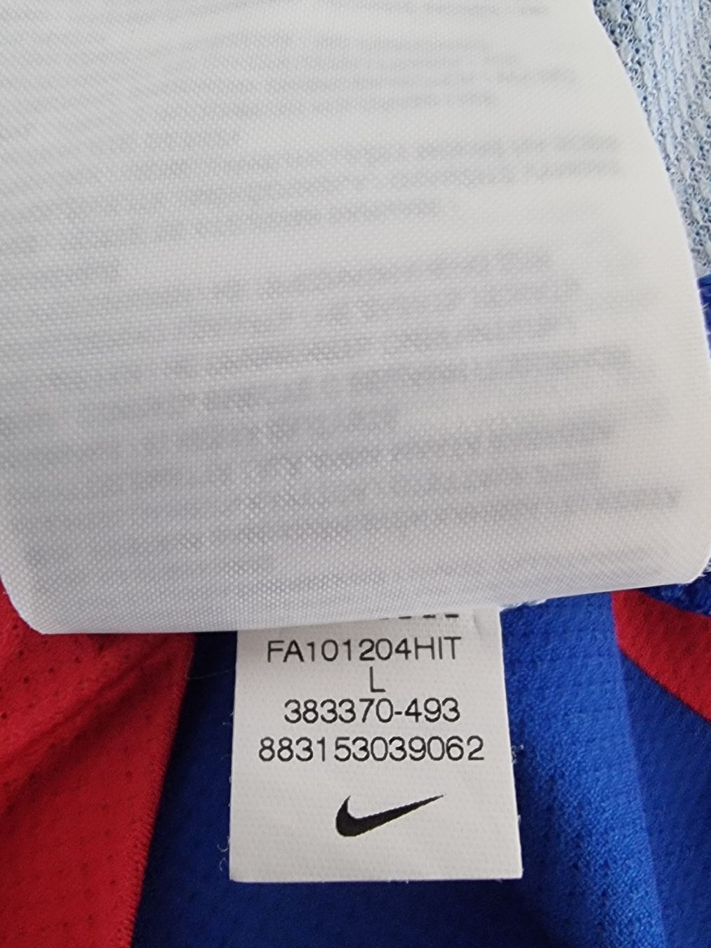 FC Basel Leibchen & Hosen: FC Basel 2010-2011 Heimtrikot – Gebraucht aus Suhr von SariLacivert1907 4