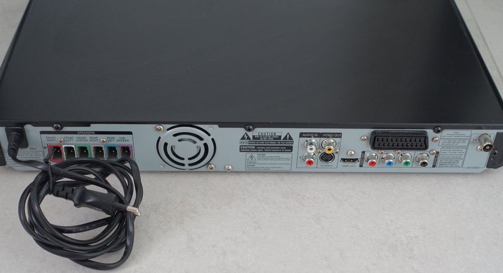 Philips DVD 5.1 Home EntertainmentSystem HTS3367 / 600Watt Kaufen