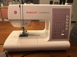 Nähmaschine Singer Confindence 7463
