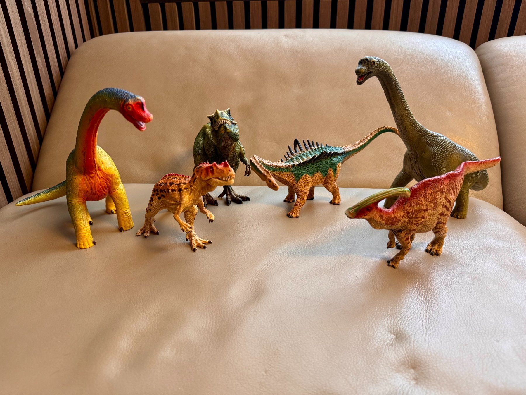 Schleich Statuette: Schleich Dinosaurier Set 6 Figuren T-Rex Brachiosaurus – Usato da Teufen AR venduto da Luassio