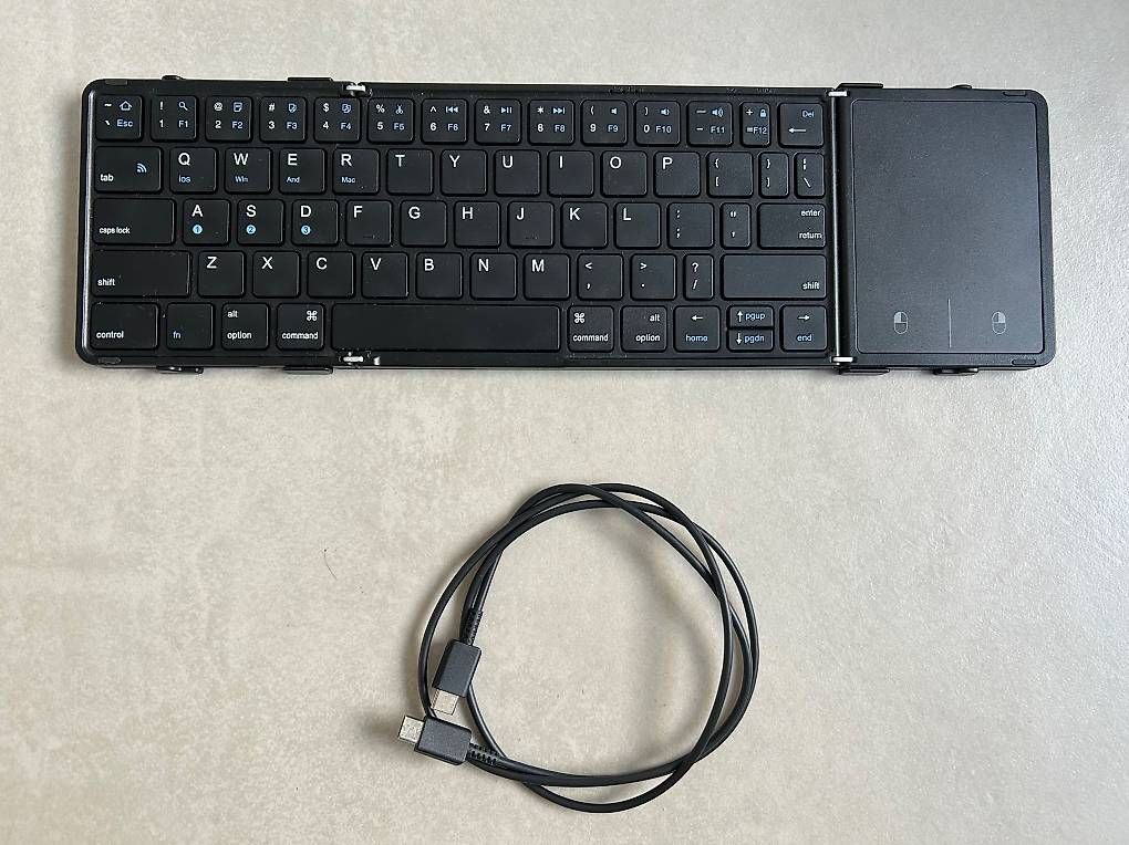 Tastiere: Kabellose Bluetooth Tastatur – Usato da Horgen venduto da newtonguy 2