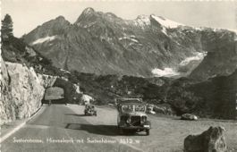 Sustenstrasse  BE  -  Postauto beim Himmelrank      um 1950