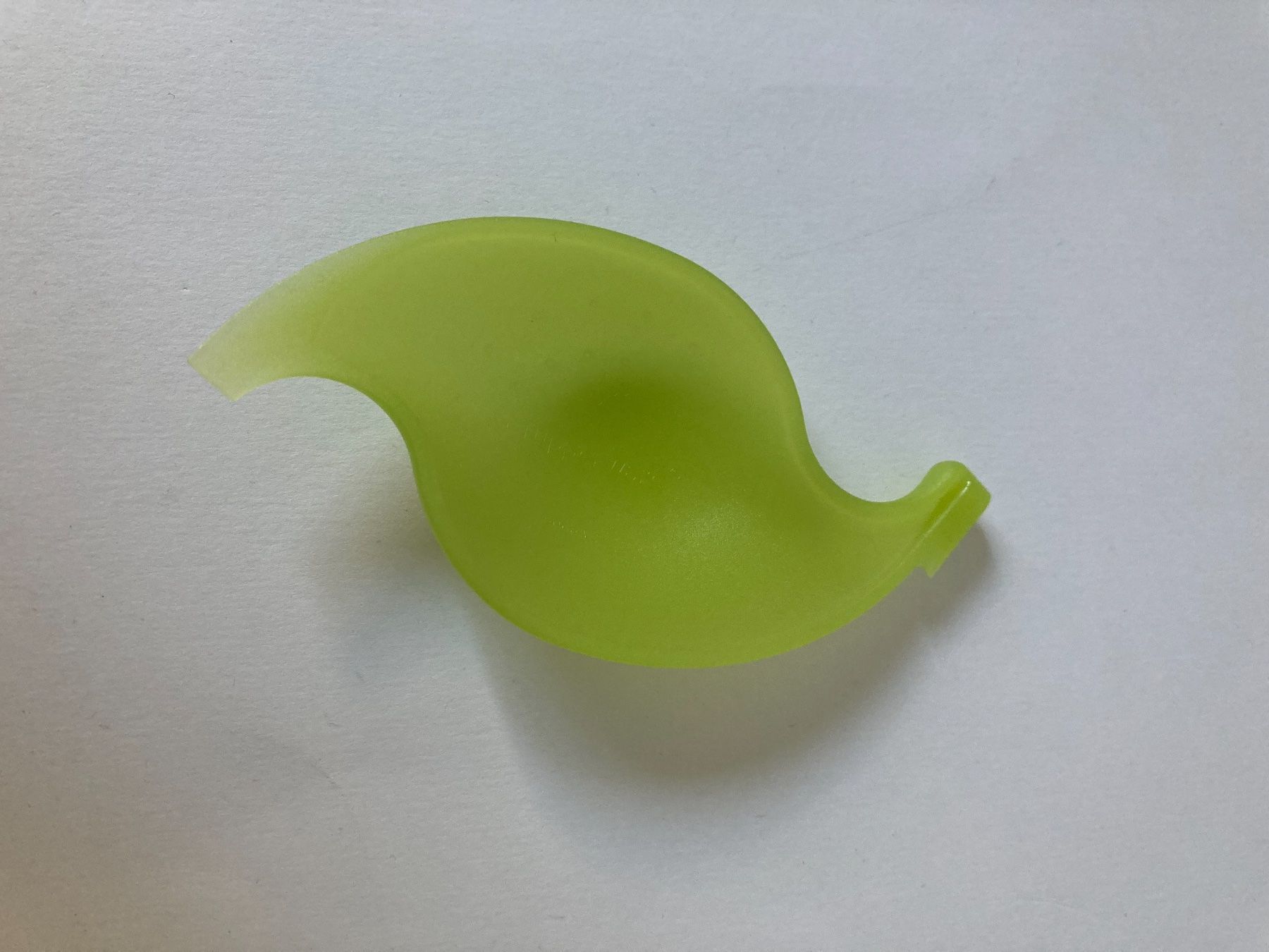 Tupperware Recipients et similaires: Pèle orange Tupperware – Neuf (Voir description) à Frasses par soowoo12 1