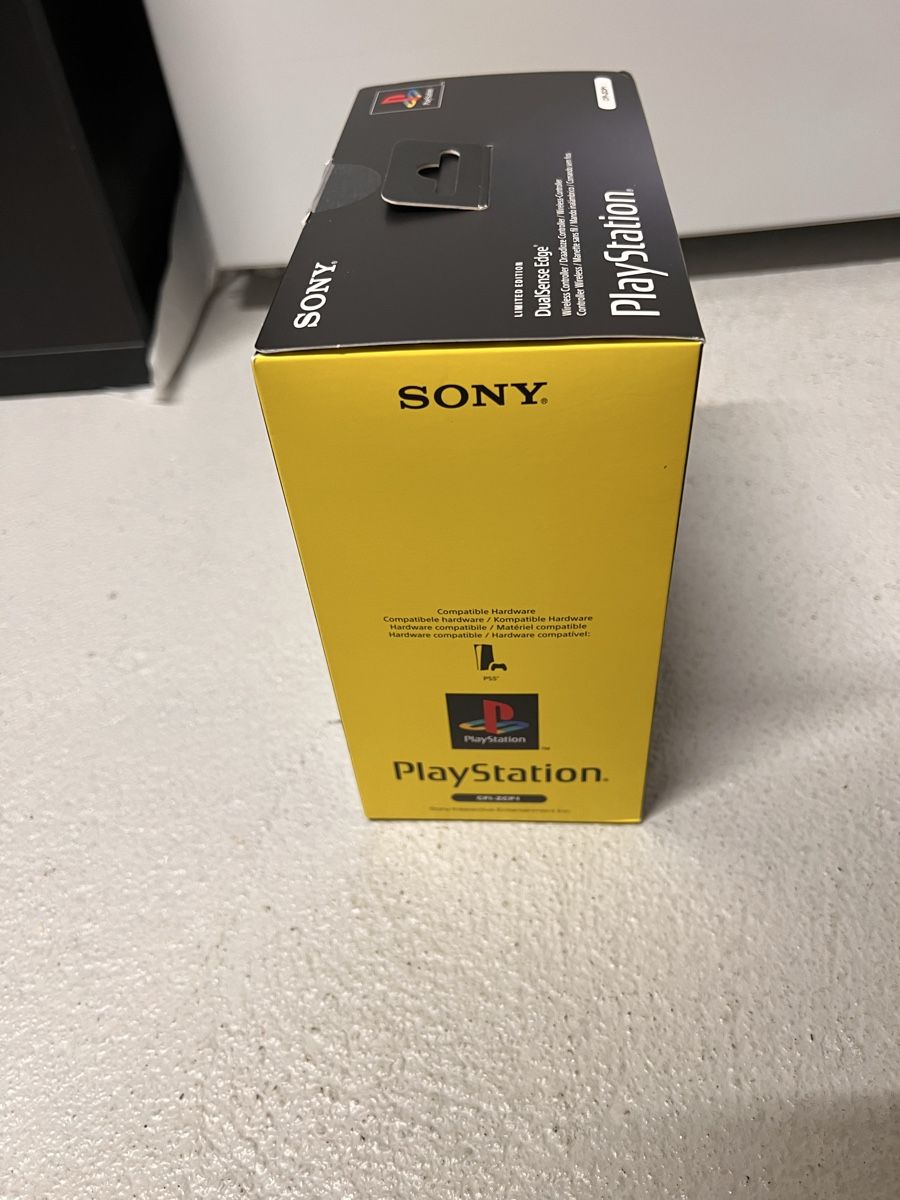 Sony Controller: PS5 Dualsense Edge Controller 30th anniversary Neu! – Nuovo e nell'imballaggio originale da Mönchaltorf venduto da Roby1989 2