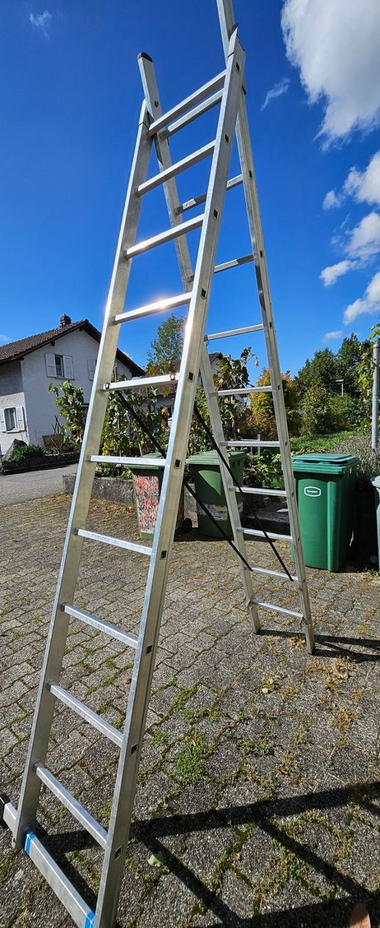 Echelles: Sprossen Doppelleiter – D'occasion à bellach par eschaer01