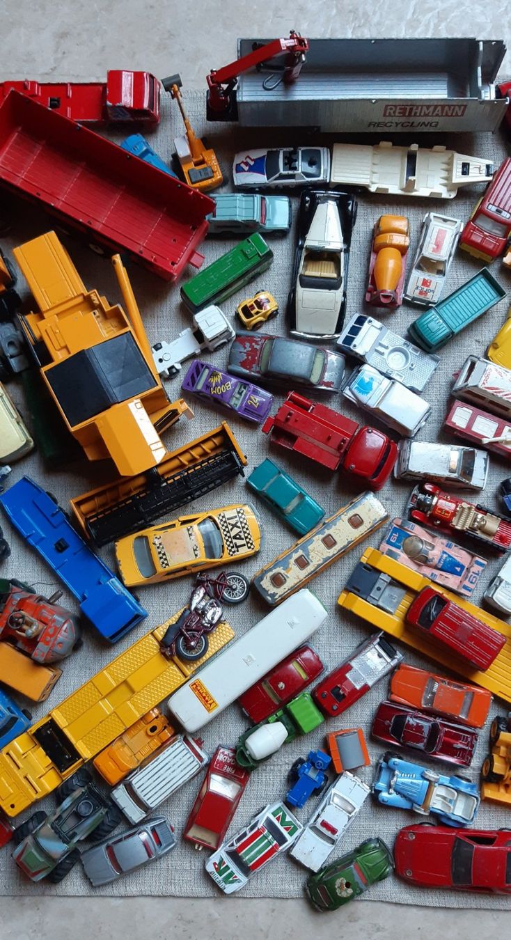 Giocattoli: Grosse, wunderschöne Blechauto-Sammlung ! – Usato da Neuheim venduto da Tidola 2