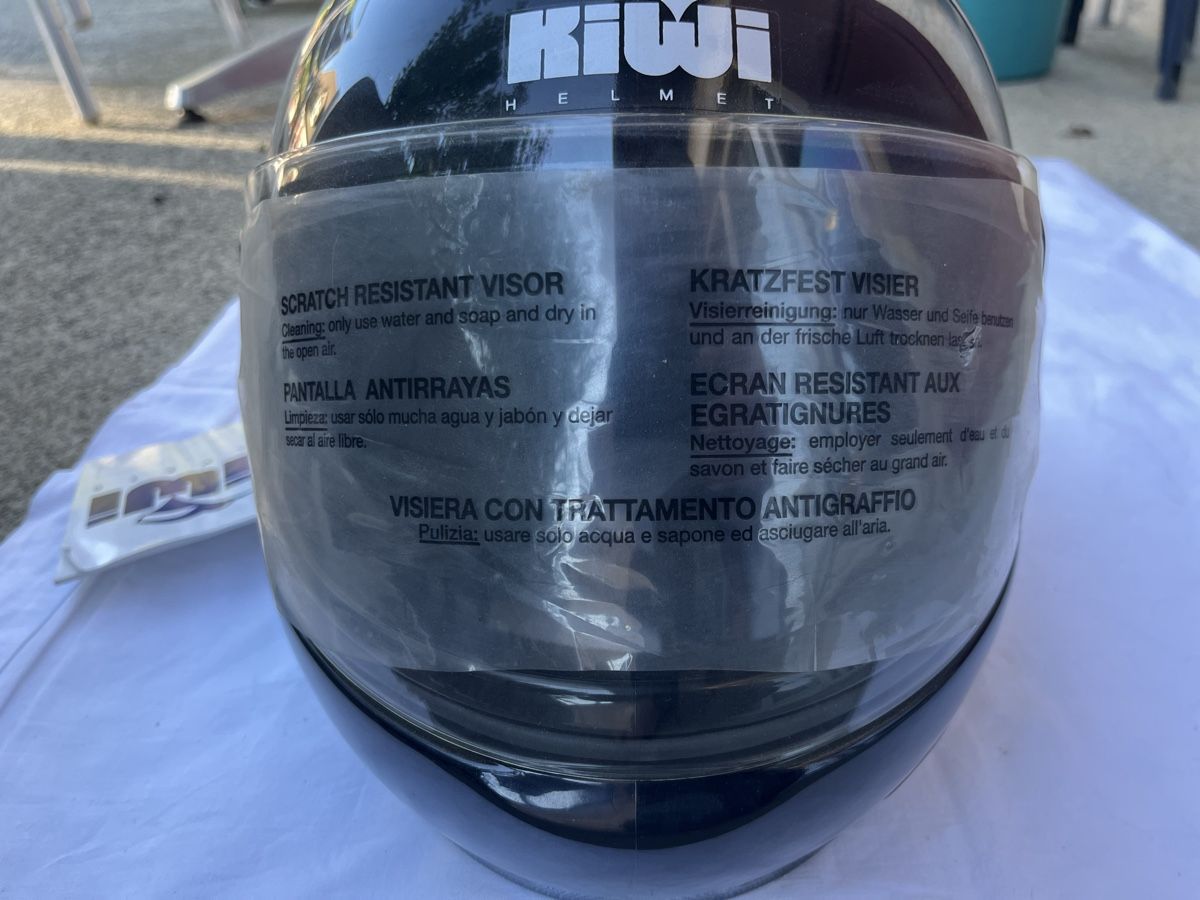 Caschi & visiere: Helm Kiwi K180 Neue alte Lagerware – Nuovo (secondo la descrizione) da bretzwil venduto da nightflasher 9