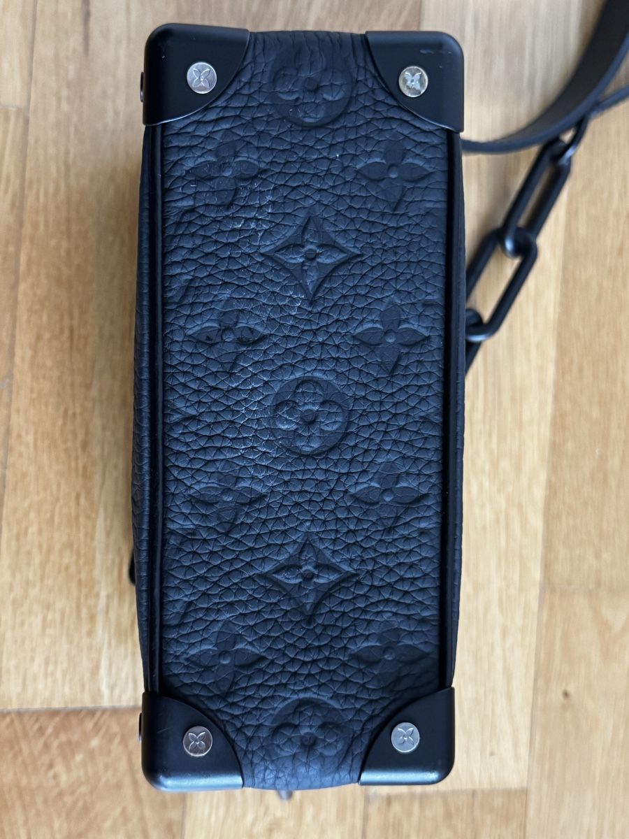 Louis Vuitton Taschen: Louis Vuitton Mini soft trunk black – Gebraucht aus Willisau von mar_rr69 2