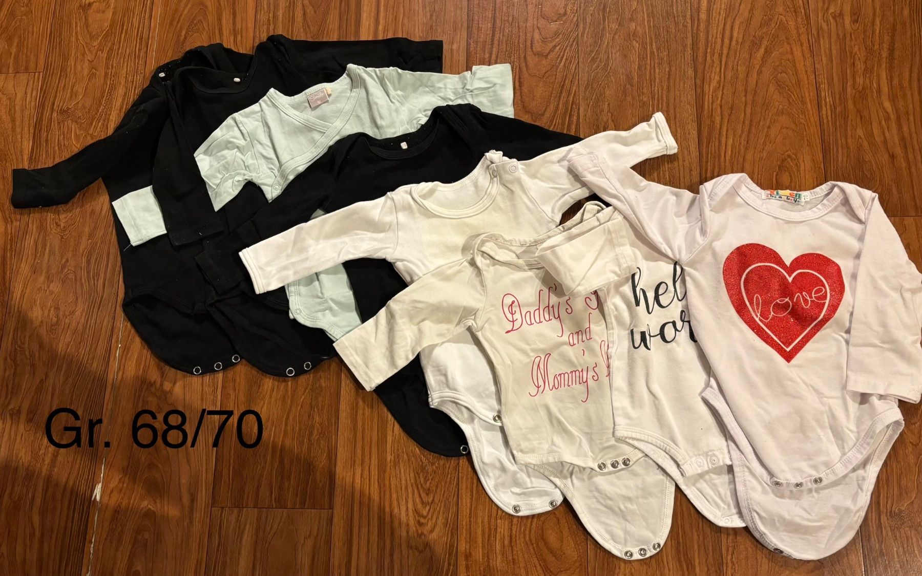 Lotti & Set di vestiti: Kurz/Langarmbodys – Usato da Oberiberg venduto da mon_q7c2