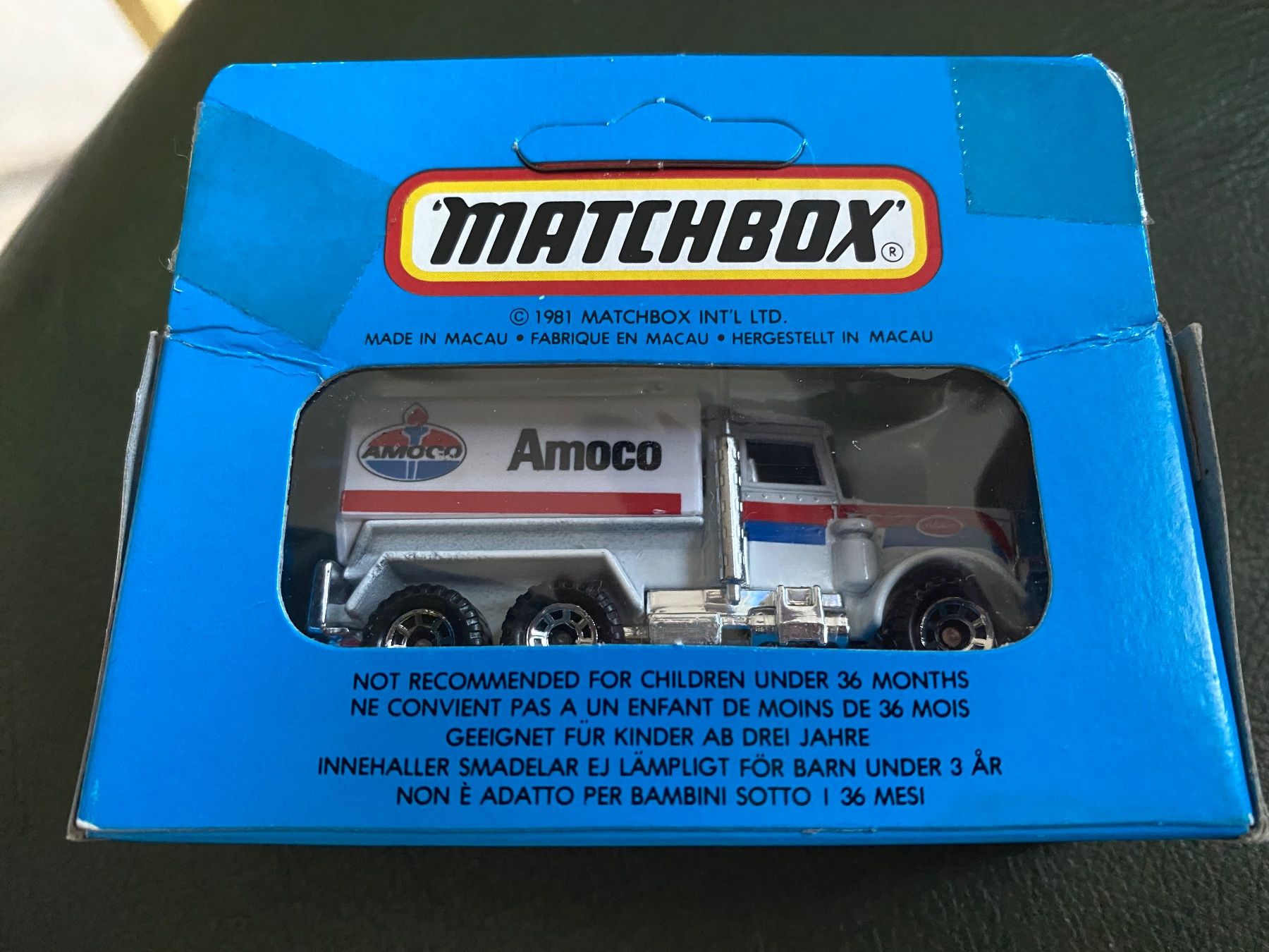 Matchbox Modellini d'auto: MATCHBOX Peterbilt MB5 AmicoTanker NEU, originalverpackt – Nuovo e nell'imballaggio originale da Zürich venduto da DidierTG 2