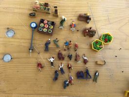 Konvolut Figuren und Marktstände Diorama Modellbau H0