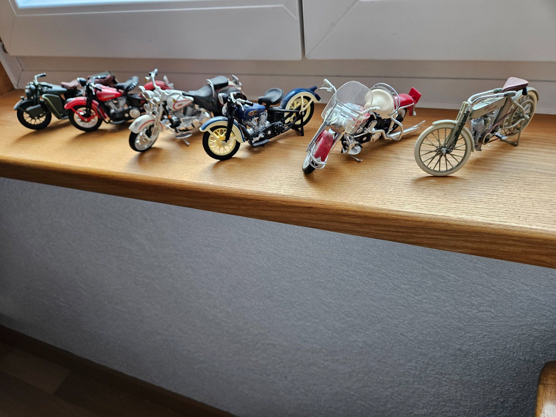 Maisto Kit di modellismo & Modellini statici: 6 Harley Davidson Modelle von Maisto – Usato da Wiezikon b.Sirnach venduto da Bb7